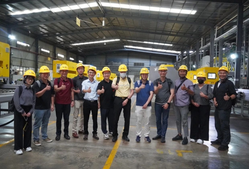 Singapore Government & Weston Robot Joint Delegation Visited DataBeyond Technology