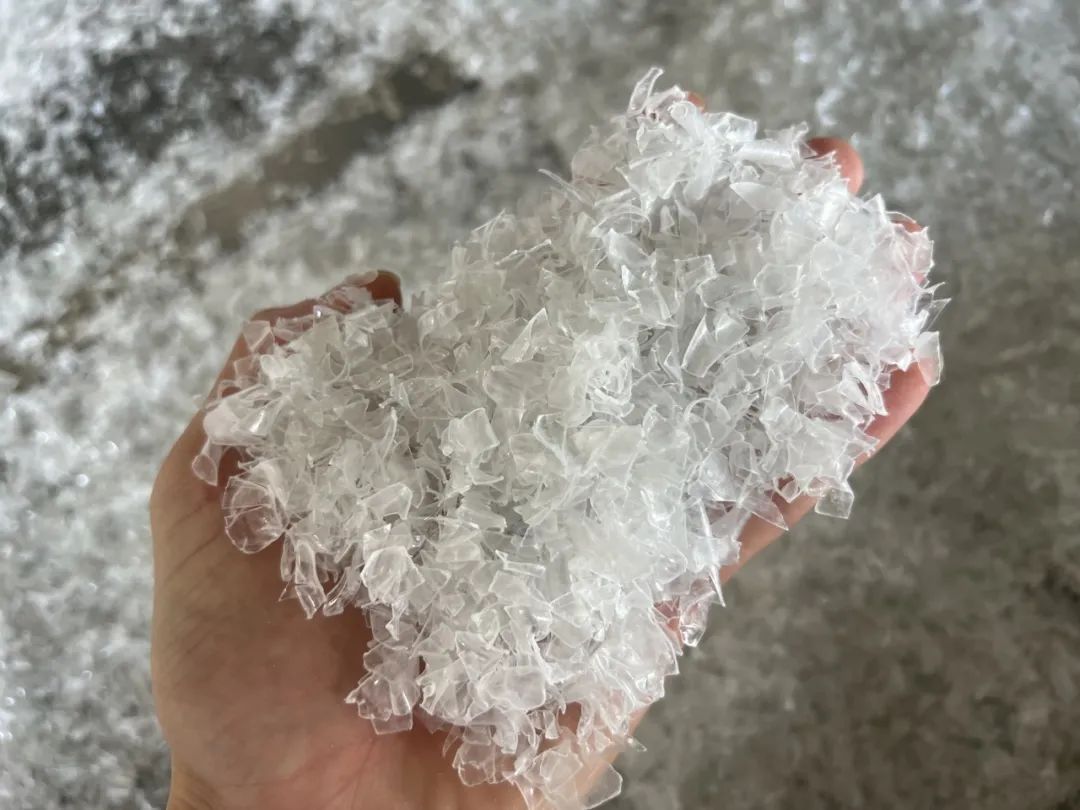 黄片不超标:弓叶AI荧光老化光选机破解黄片困局